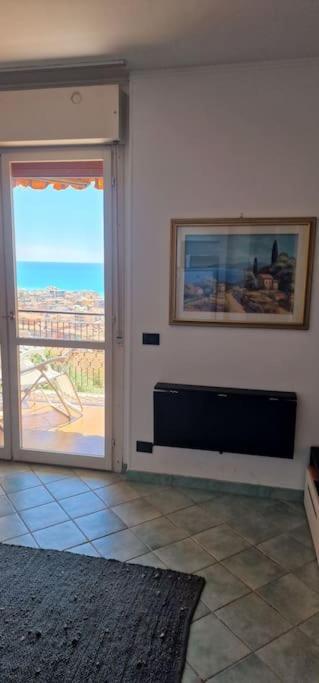 Thekeystudio, La Casa Del Mare Azzurro With Seaview Вентимилья Экстерьер фото