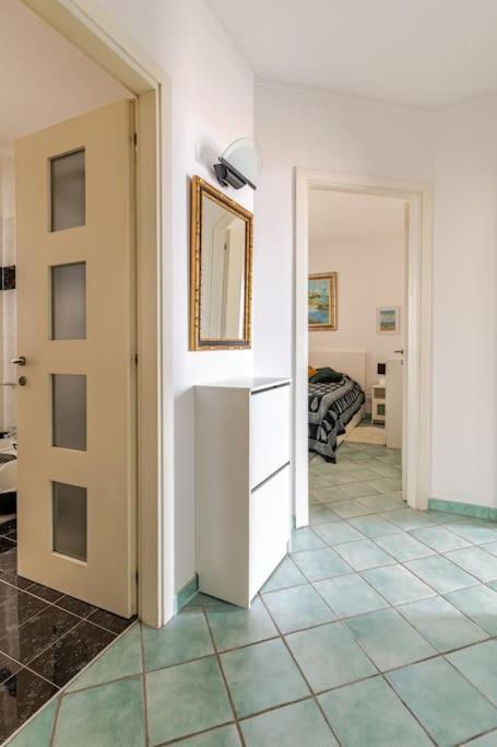 Thekeystudio, La Casa Del Mare Azzurro With Seaview Вентимилья Экстерьер фото