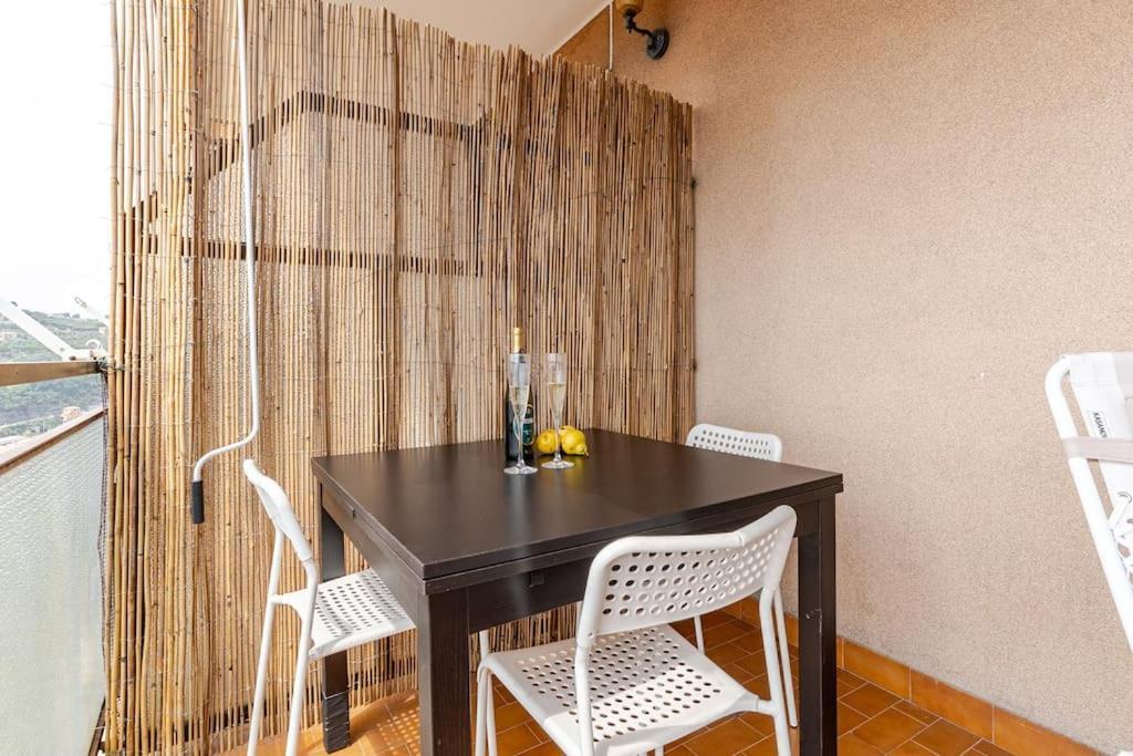 Thekeystudio, La Casa Del Mare Azzurro With Seaview Вентимилья Экстерьер фото
