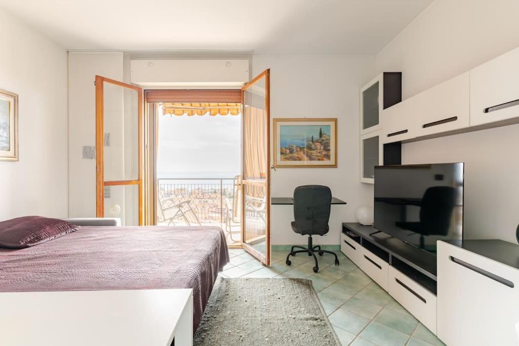 Thekeystudio, La Casa Del Mare Azzurro With Seaview Вентимилья Экстерьер фото